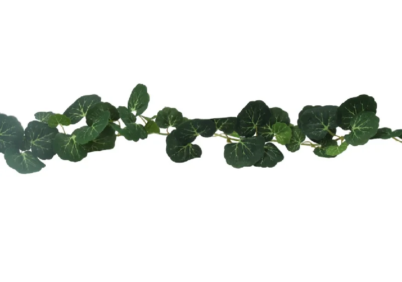 Gisela Graham Geranium Leaf Garland