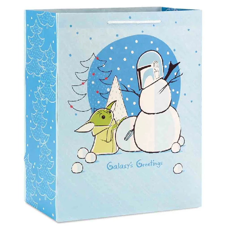 Hallmark : 13" Star Wars: The Mandalorian™ Grogu™ Snow Fun Large Christmas Gift Bag