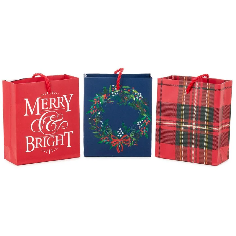 Hallmark : 4.6" Tailored Traditional 3-Pack Christmas Gift Card Holder Mini Bags